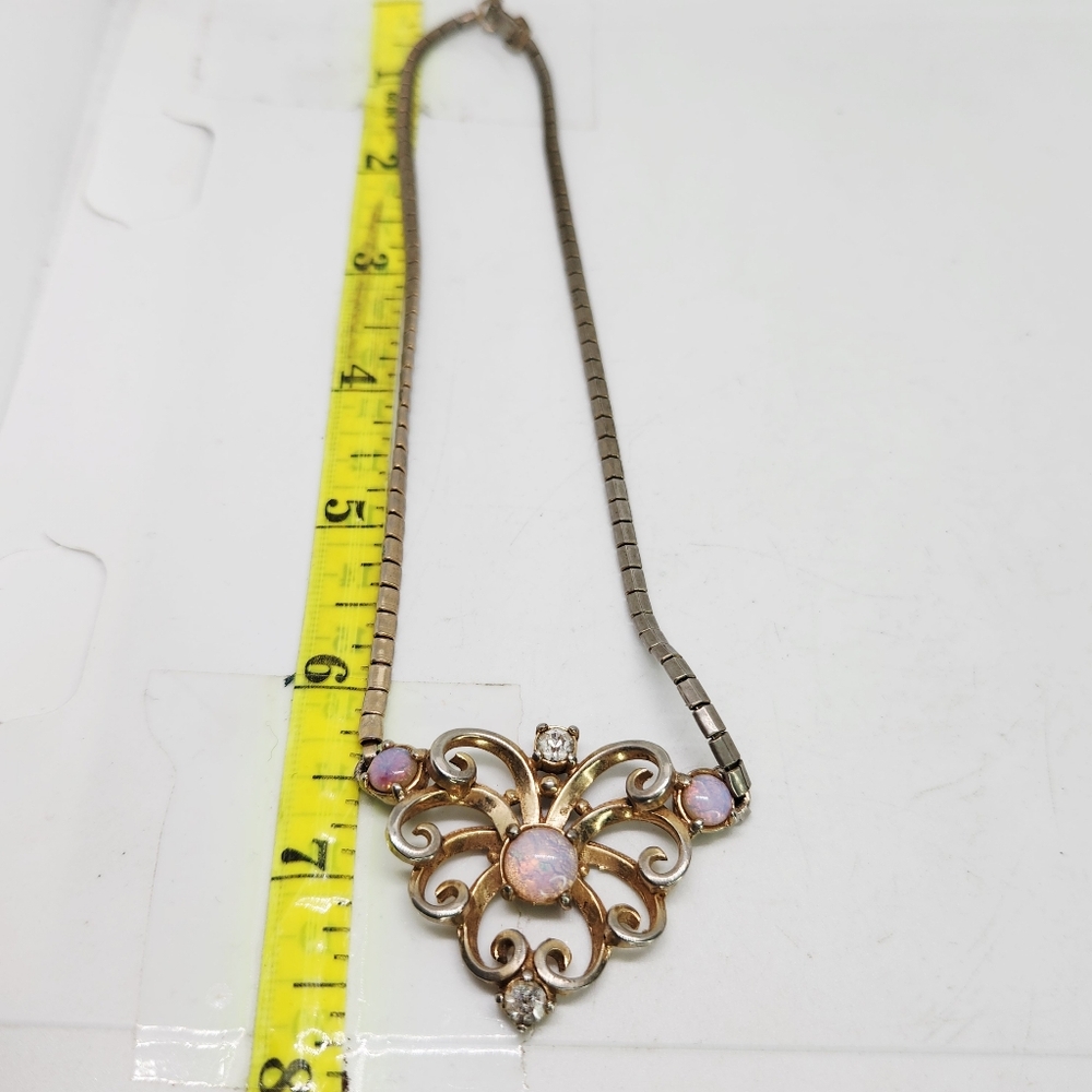 Vtg Princess Necklace Swirl Pendant Gold Tone Bar Chain Opalescent Faux Opal - Picture 7 of 7